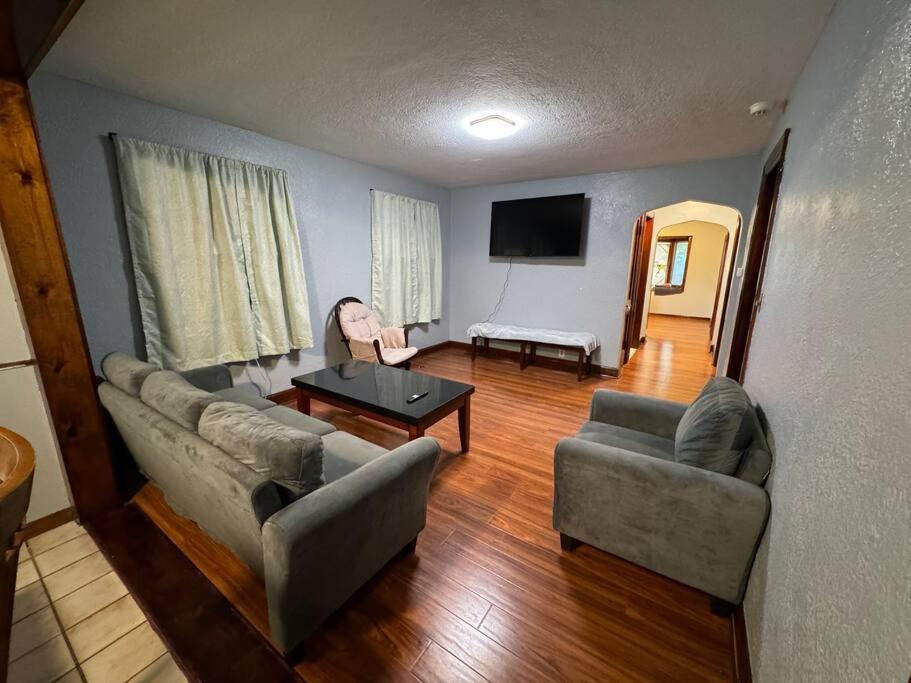 Comfy Getaway At Falls! Lägenhet Niagarafallen Exteriör bild